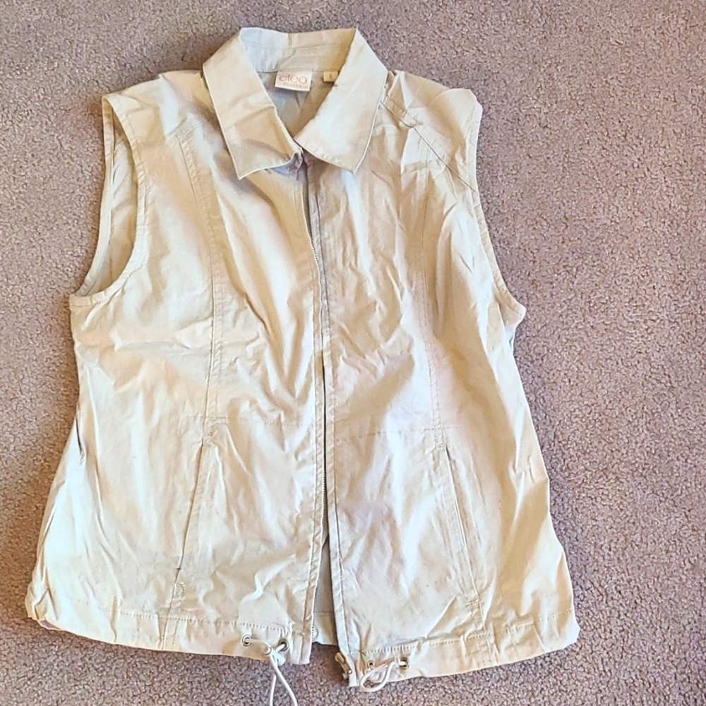 Vest - petite